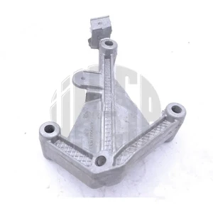 ŞANZIMAN TAKOZU ŞANZUMAN KULAĞI CLİO II 98 08 1.5 DCİ K9K KANGO 02 09 1. DCİ K9K LOGAN MVC 1.5 DCİ K9K LOGAN MCV 1.6 8V K7M CLİO II 1.4 1.6 16V 1.4 1.6 8V 1.4İ 8V ŞANZUMAN BAĞLANTI AYAĞI ALEMİNYUM